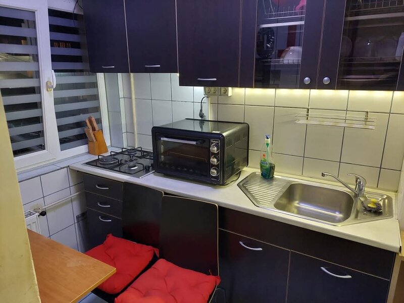 Titan - Metrou Costin Georgian